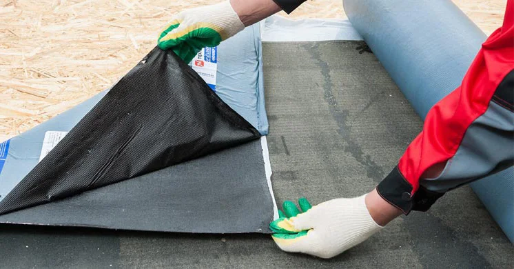 Без подкладочного ковра и битумная черепица не мила. Обзор материалов