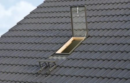 Окно-люк Fakro WGI с универсальным окладом   фото