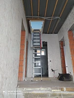 Металлическая лестница Fakro LML 70x120 в разложенном виде, общий план