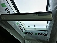 Готовое мансардное окно Fakro в скатной кровле