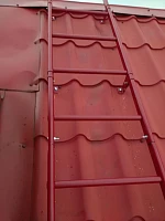 Крепление кровельной лестницы Borge RAL 3011 на металлочерепице