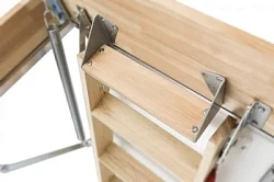 Дополнительная ступень LXT-280 для чердачных лестниц Fakro Дополнительная ступень LXT-280 для чердачных лестниц Fakro