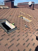 Установка окна Fakro FTS-V U4 55х98 с окладом ESV на кровлю из гибкой черепицы