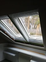 Мансардное окно Fakro PTP-U3 ПВХ 78x140, вид изнутри в открытом положении