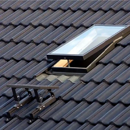 Окно-люк Fakro WGI с универсальным окладом   фото