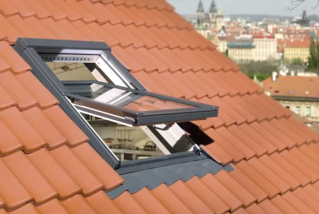 Мансардное окно Fakro Profi FTP-V U4   фото