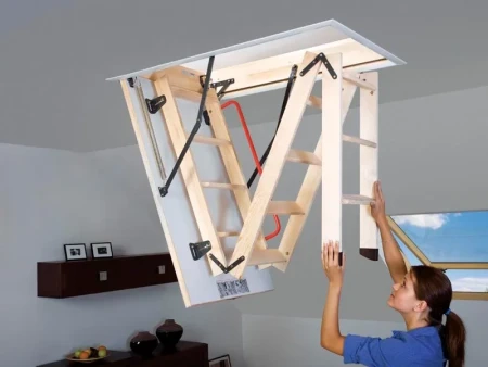 Чердачная люк-лестница Fakro LTK   фото