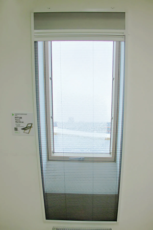 Шторы и москитные сетки 2 в 1 Fakro Штора и  AMD Duet Blackout   фото