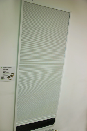 Шторы и москитные сетки 2 в 1 Fakro Штора и  AMD Duet Blackout   фото