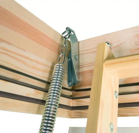 Чердачная люк-лестница Fakro LWT суперэнергосберегающая   фото