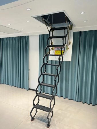 Чердачная люк-лестница Fakro LCS (CH)   фото