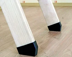 Защитные насадки на ножки лестницы Оman Защитные насадки на ножки лестницы Оman