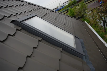 Мансардное окно ВиЛайт без октрывания с окладом   фото