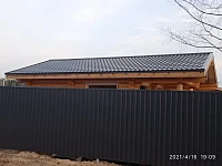 Готовая кровля из металлочерепицы Grand Line Classic RAL 7024 серого цвета